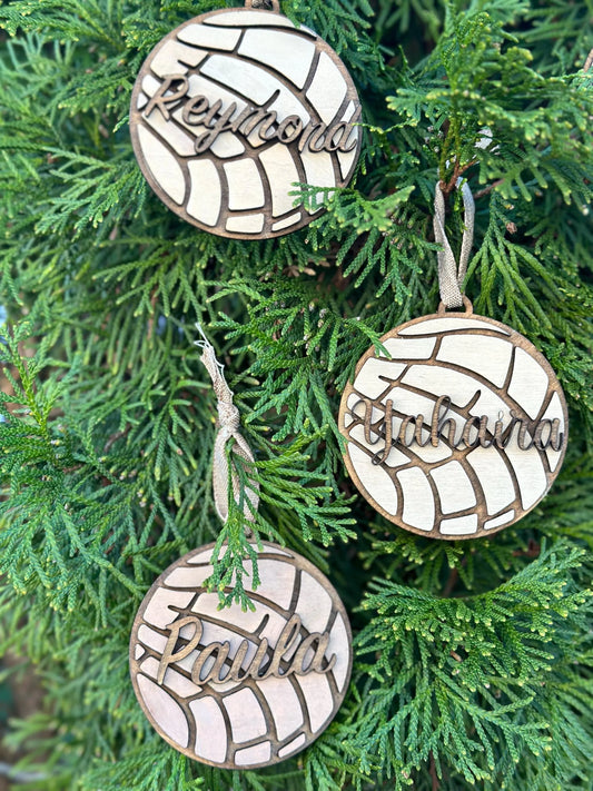 🎄 Custom Concha Wooden Ornament